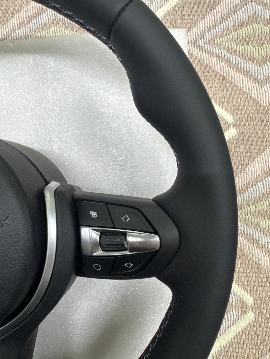 M stuur voor E90/E91/E92/E93/E70/E71/E72/E53/E89/E84/E81/E87/E82/E88