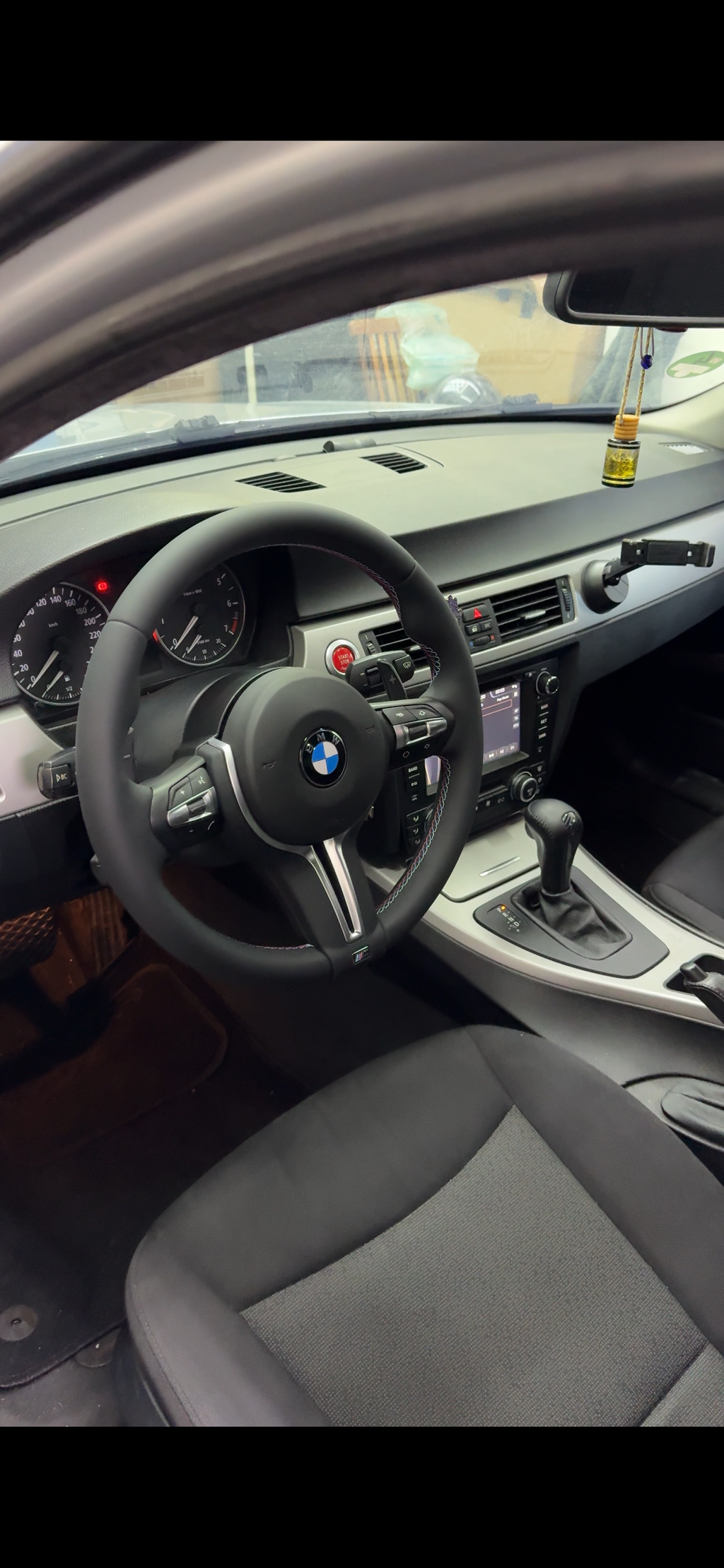 M stuur voor E90/E91/E92/E93/E70/E71/E72/E53/E89/E84/E81/E87/E82/E88