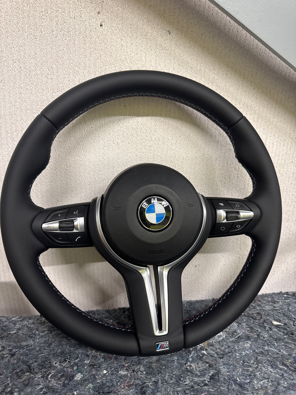 M stuur voor E90/E91/E92/E93/E70/E71/E72/E53/E89/E84/E81/E87/E82/E88